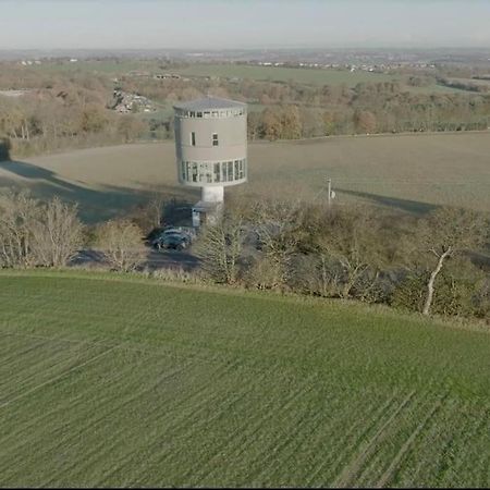 Luxury Converted Water Tower In Flockton Villa Emley Esterno foto