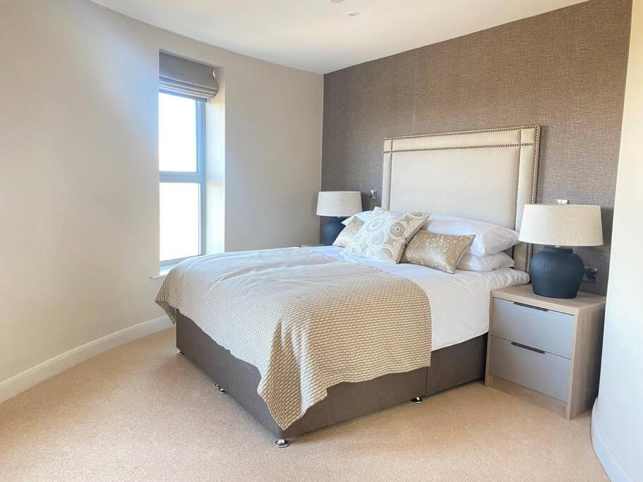 Luxury Converted Water Tower In Flockton Villa Emley Esterno foto