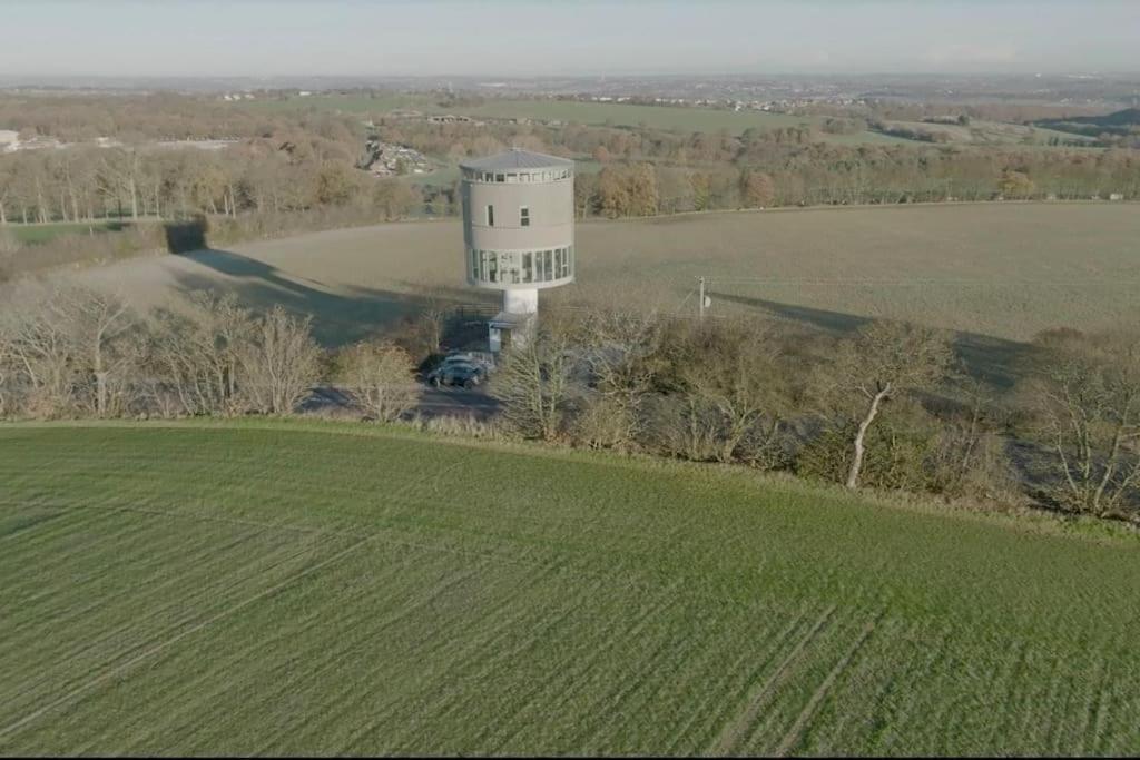Luxury Converted Water Tower In Flockton Villa Emley Esterno foto