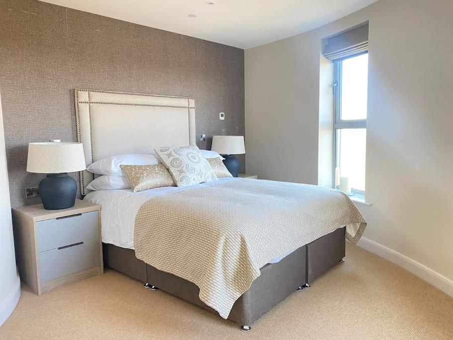 Luxury Converted Water Tower In Flockton Villa Emley Esterno foto