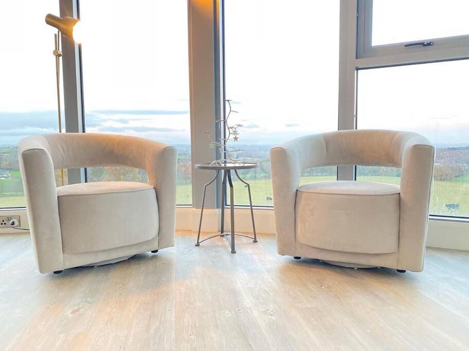 Luxury Converted Water Tower In Flockton Villa Emley Esterno foto
